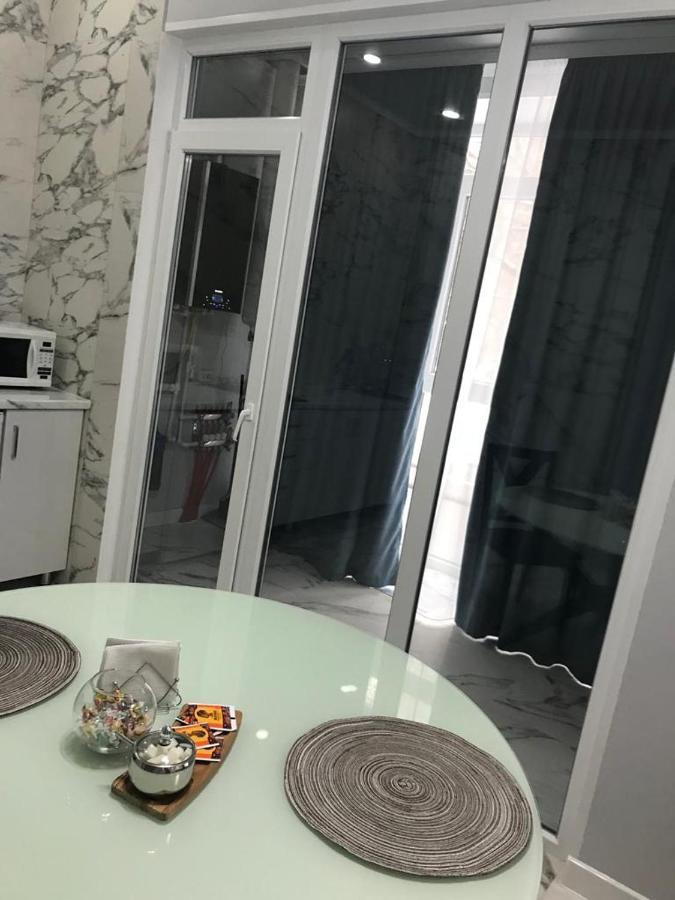 Люкс Апартаменты На Назарбаева Oral Exteriör bild